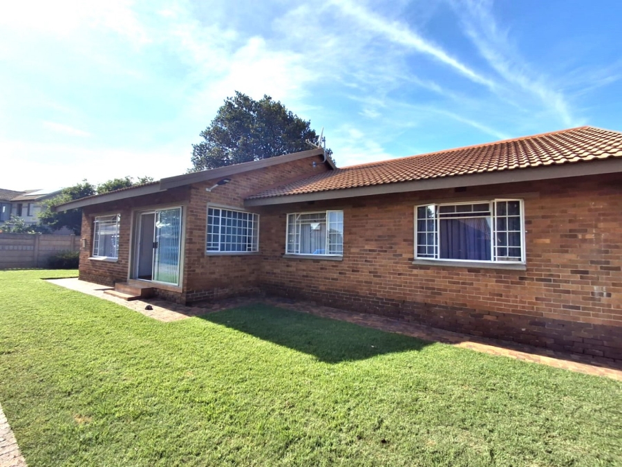3 Bedroom Property for Sale in Vaalpark Free State